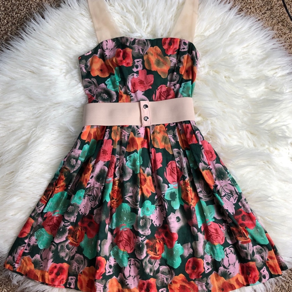BB Dakota floral belted dress size 0 Easter dress